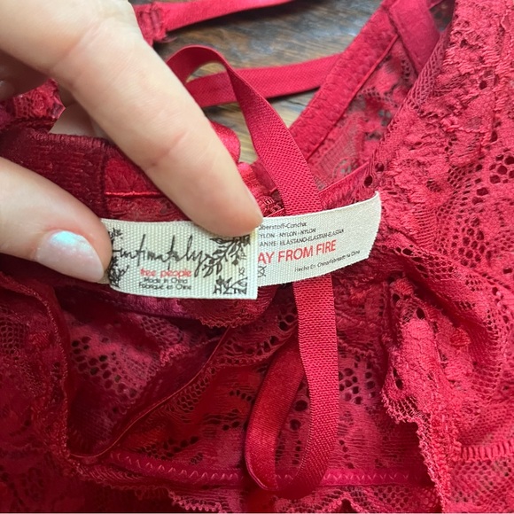 Free People Intimately Last Dance Lace Triangle Bralette & Boyshort Panties Set - Picture 5 of 5